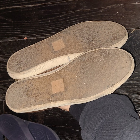 FRYE (Size 8) Leather w Brass Studs Sneakers - Picture 9 of 10